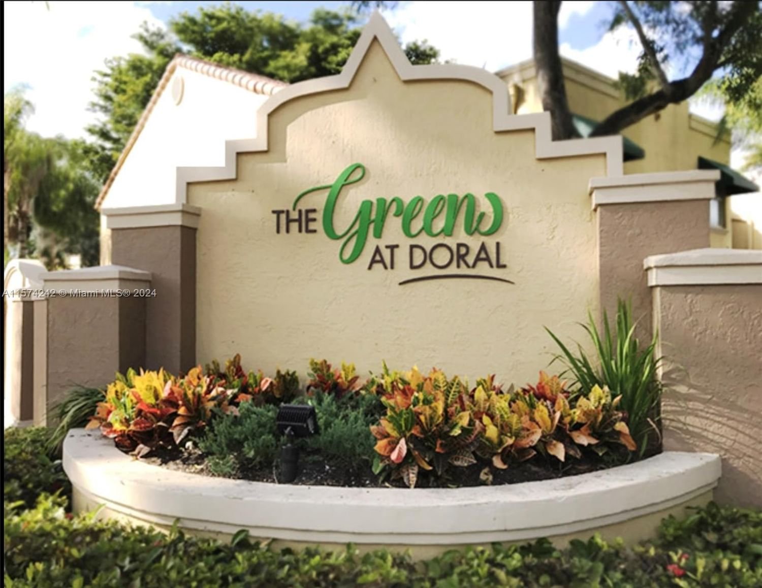 Real estate property located at 4881 97th Ct #398, Miami-Dade County, THE GREENS AT DORAL CONDO, Doral, FL
