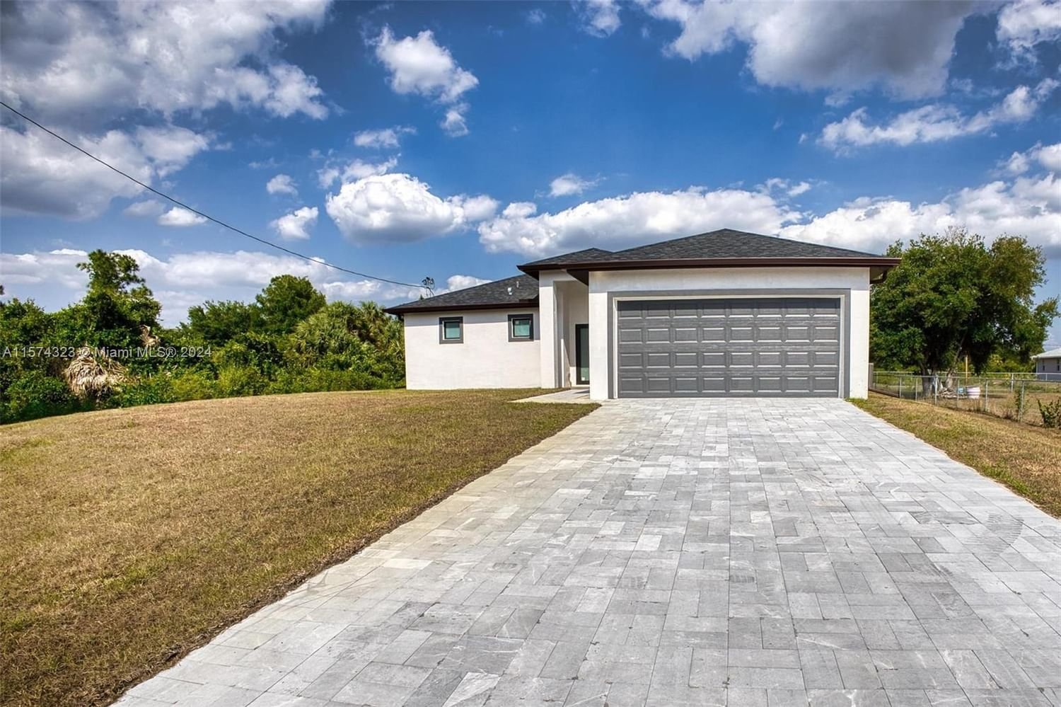 Real estate property located at 417 Mcarthur Blvd, Lee County, Lehigh Acres, Lehigh Acres, FL