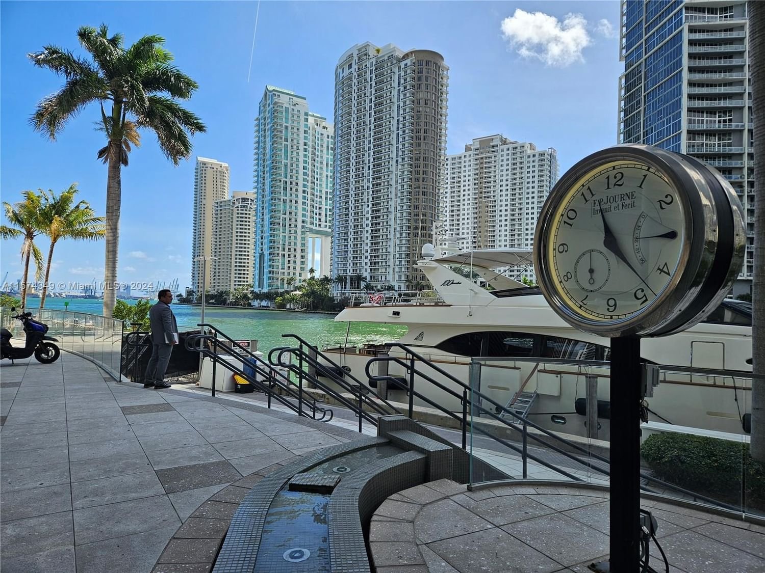 Real estate property located at 200 Biscayne Boulevard Way #4809, Miami-Dade County, EPIC WEST CONDO, Miami, FL