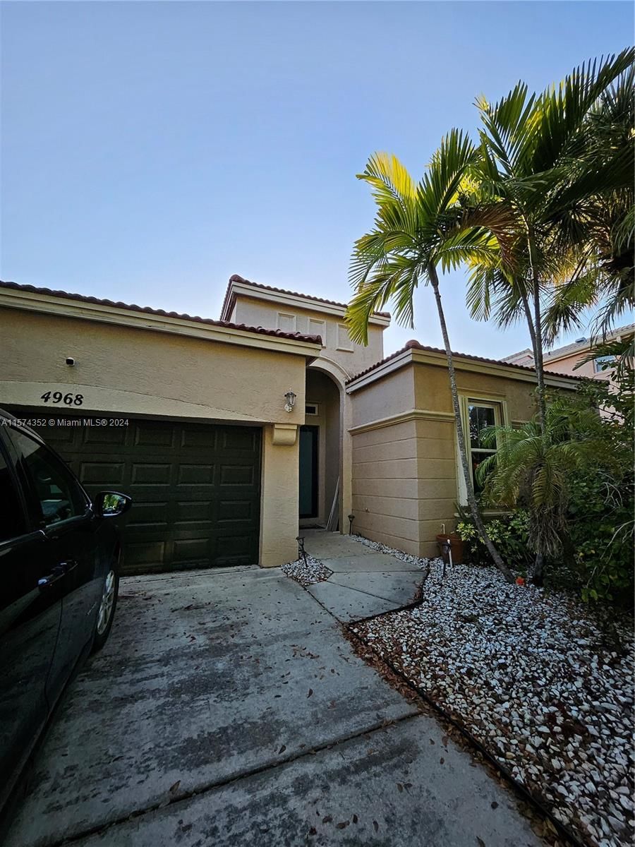 Real estate property located at 4968 165th Ave, Broward County, RIVIERA ISLES I, Miramar, FL