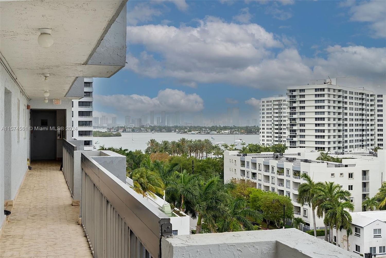 Real estate property located at 1345 West Ave #902, Miami-Dade County, GOLDEN WEST CONDO, Miami Beach, FL