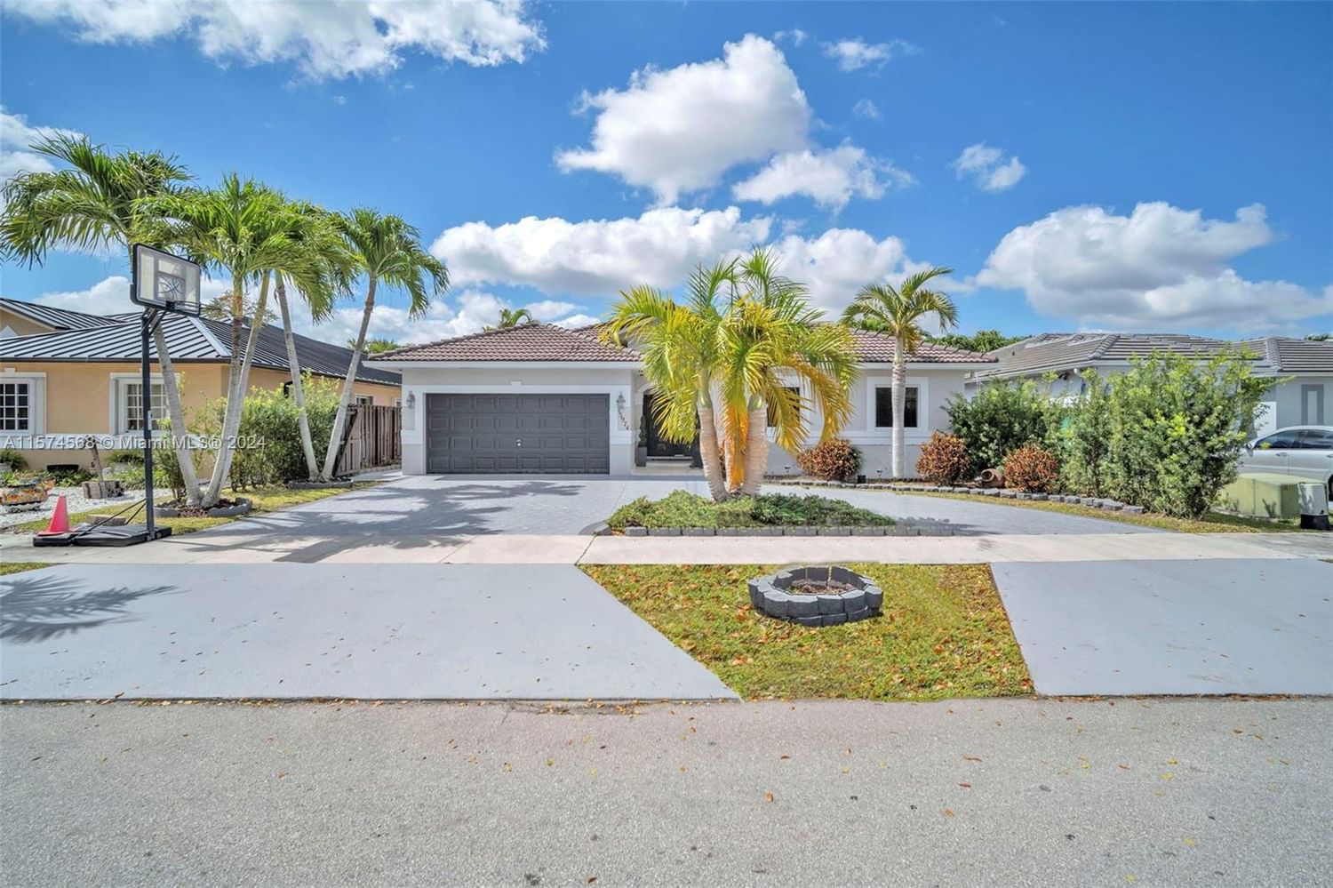 Real estate property located at 15974 53rd Ter, Miami-Dade County, WONDERLY ESTATES SEC 4, Miami, FL