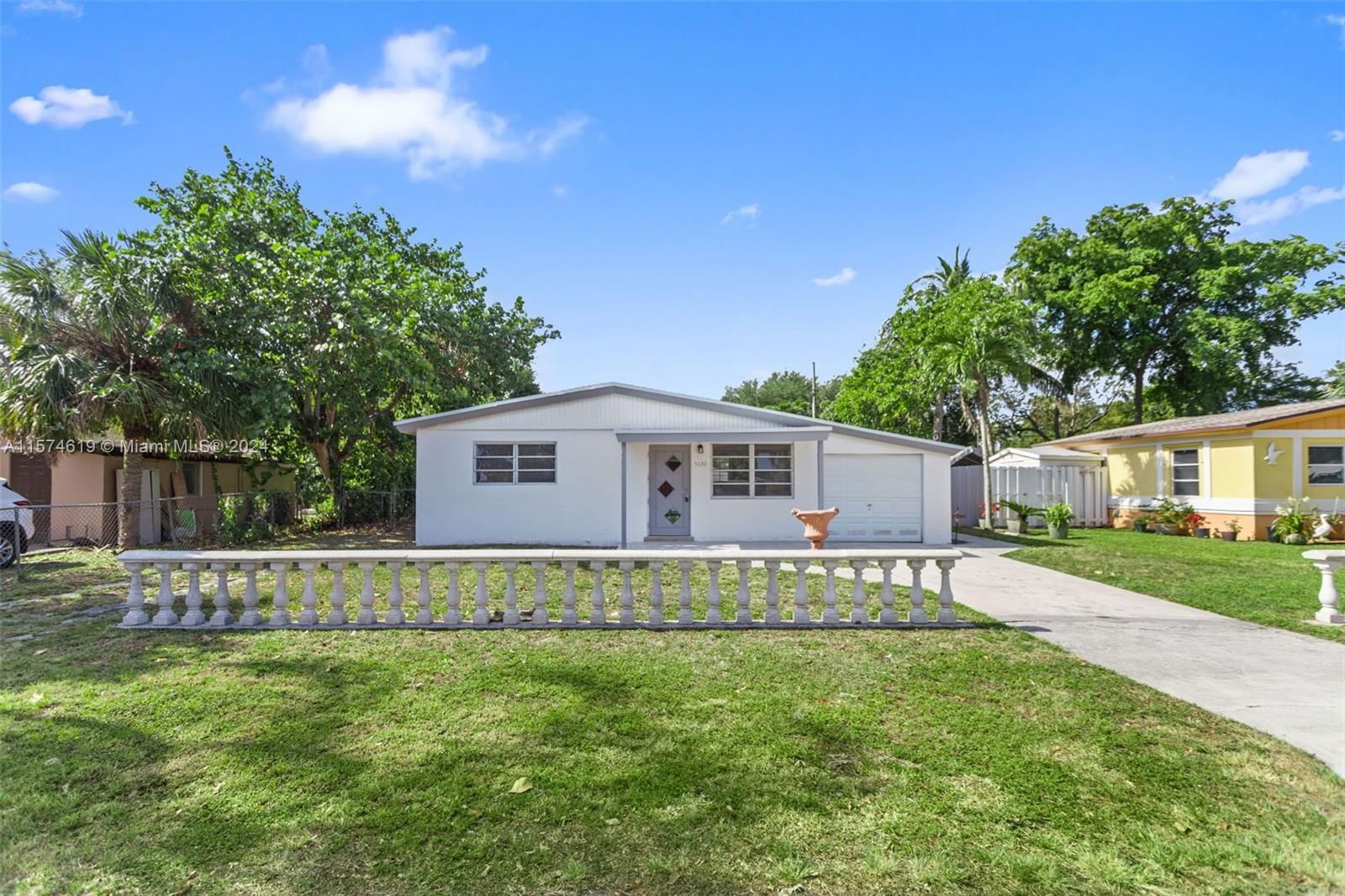 Real estate property located at 5630 Simms St, Broward County, PLAYLAND ESTATES SEC 1, Hollywood, FL