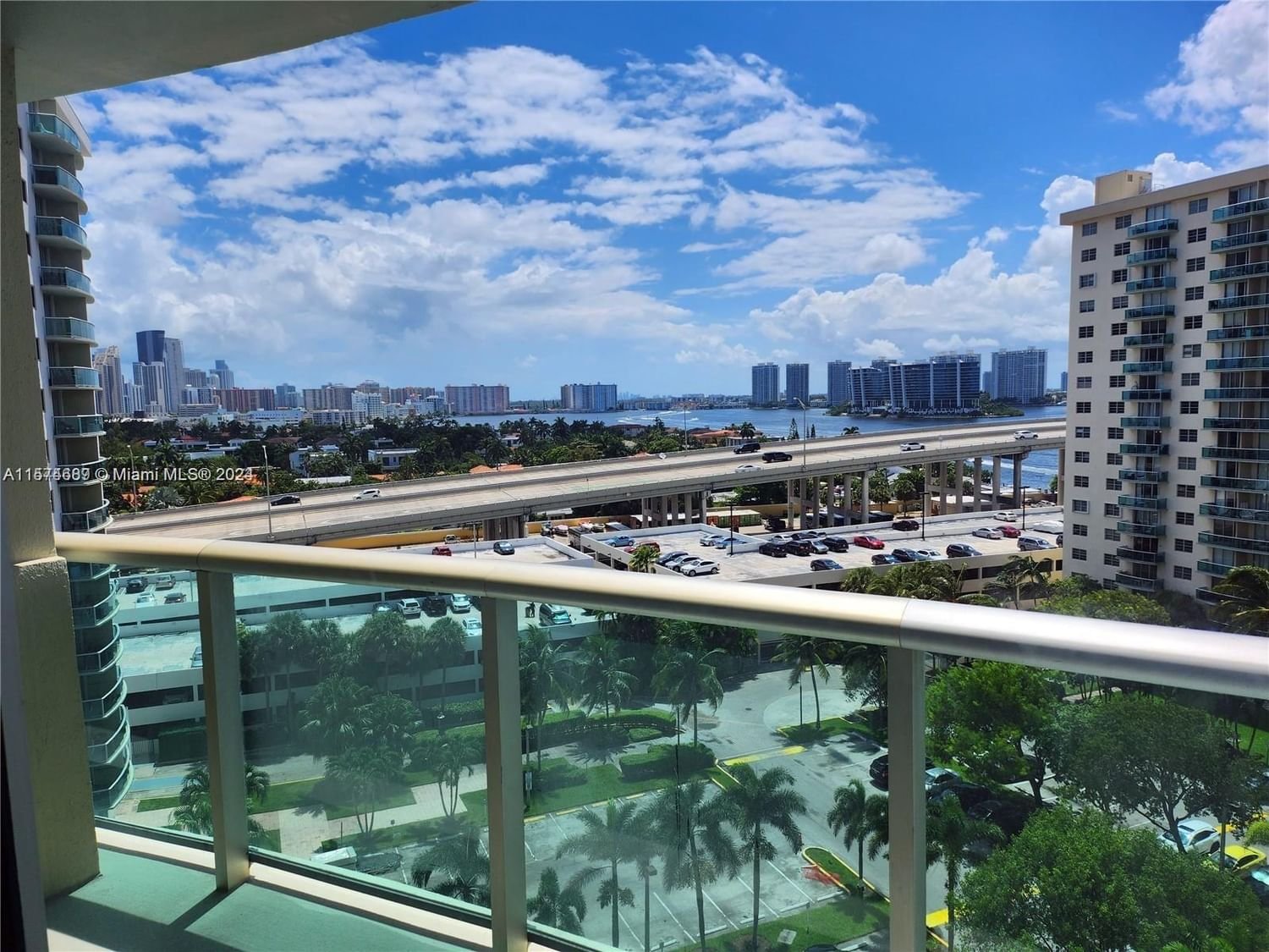 Real estate property located at 19380 Collins Ave #523, Miami-Dade County, OCEANVIEW BUILDING B COND, Sunny Isles Beach, FL
