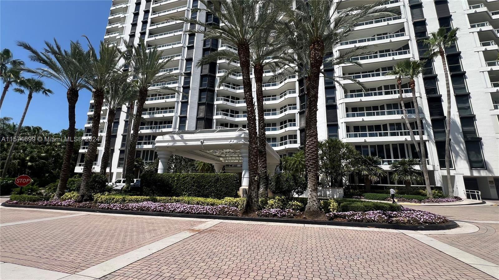 Real estate property located at 21205 Yacht Club Dr #3204, Miami-Dade, NORTH TOWER AT THE POINT, Aventura, FL