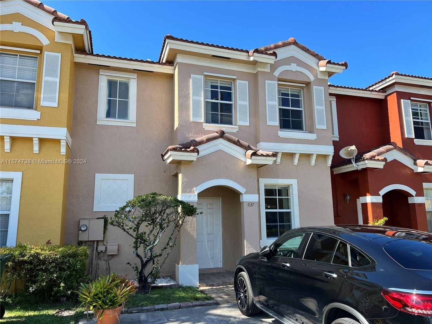 Real estate property located at 637 Mowry Ct, Miami-Dade County, CASA DEL SUR, Homestead, FL