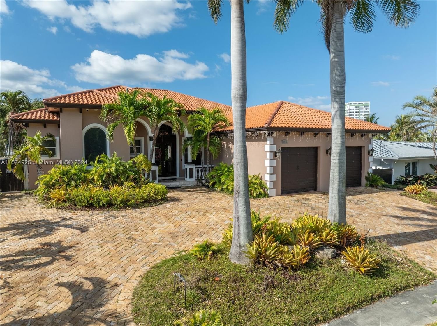 Real estate property located at 2110 124th St, Miami-Dade County, REM FOSTER & SANCHEZ TRAC, North Miami, FL