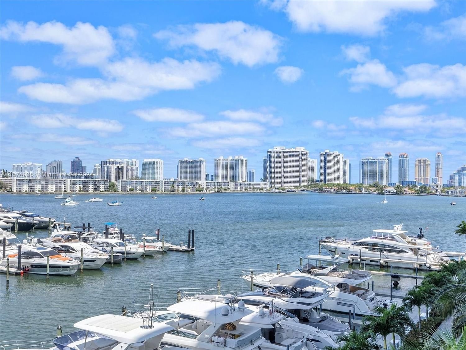 Real estate property located at 17111 Biscayne Blvd #401, Miami-Dade County, MARINA PALMS RESIDENCES S, North Miami Beach, FL