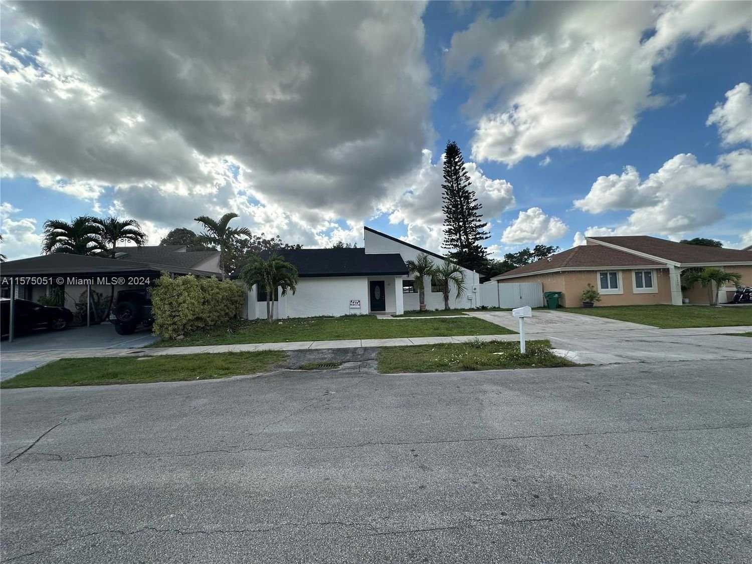 Real estate property located at 20460 122nd Pl, Miami-Dade County, OAK PARK SEC 4, Miami, FL