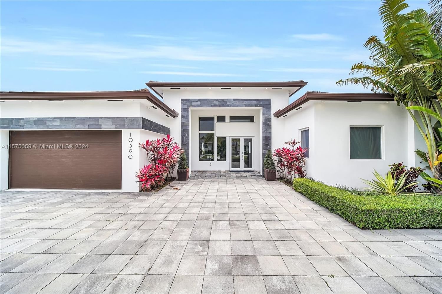 Real estate property located at 10390 131st Ter, Miami-Dade County, MATAGAR ESTATES, Miami, FL