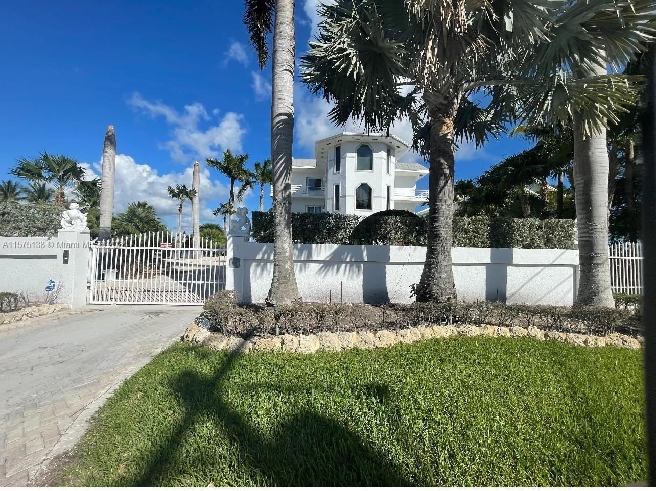 Real estate property located at 569 Hazel St, Monroe County, MONROE PARK, Key Largo, FL