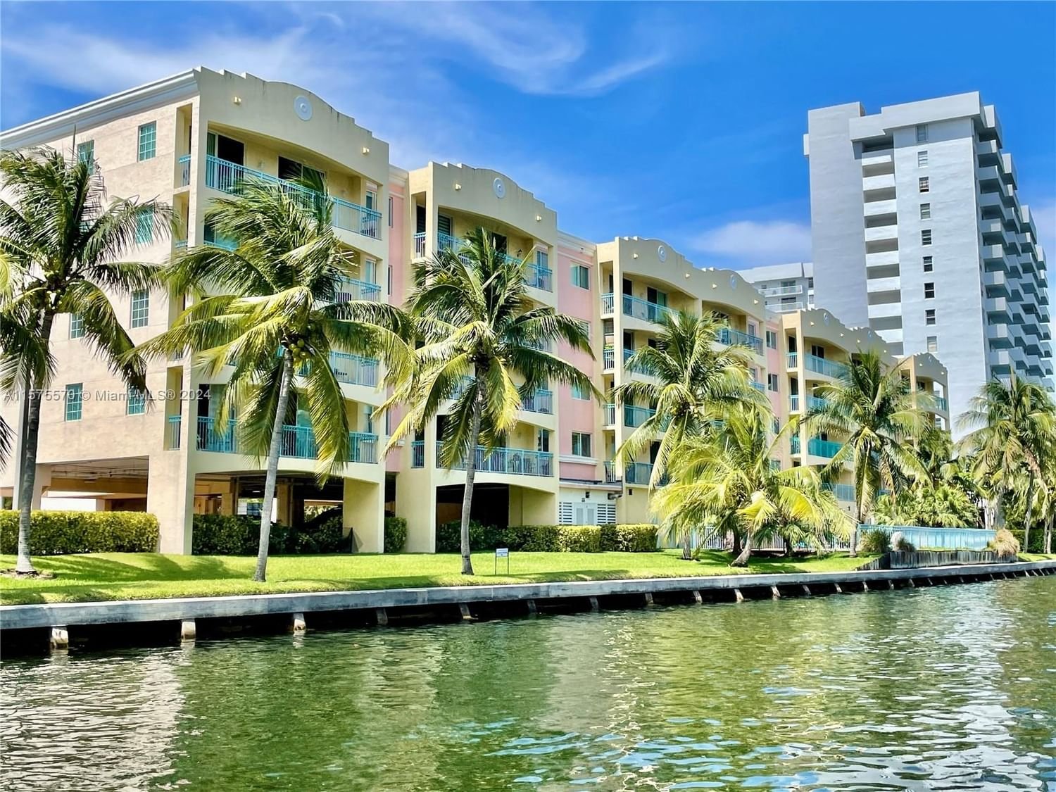 Real estate property located at 201 Golden Isles Dr #306, Broward County, HALLANDALE BEACH PRIVATE, Hallandale Beach, FL