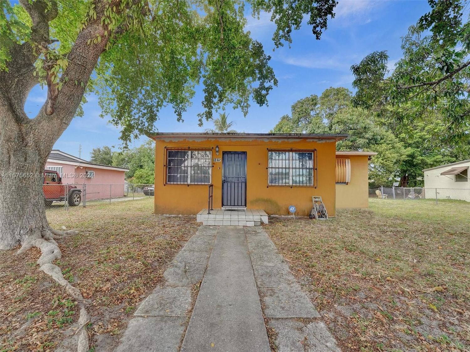 Real estate property located at 1825 126th St, Miami-Dade County, RANDALL PARK, Miami, FL