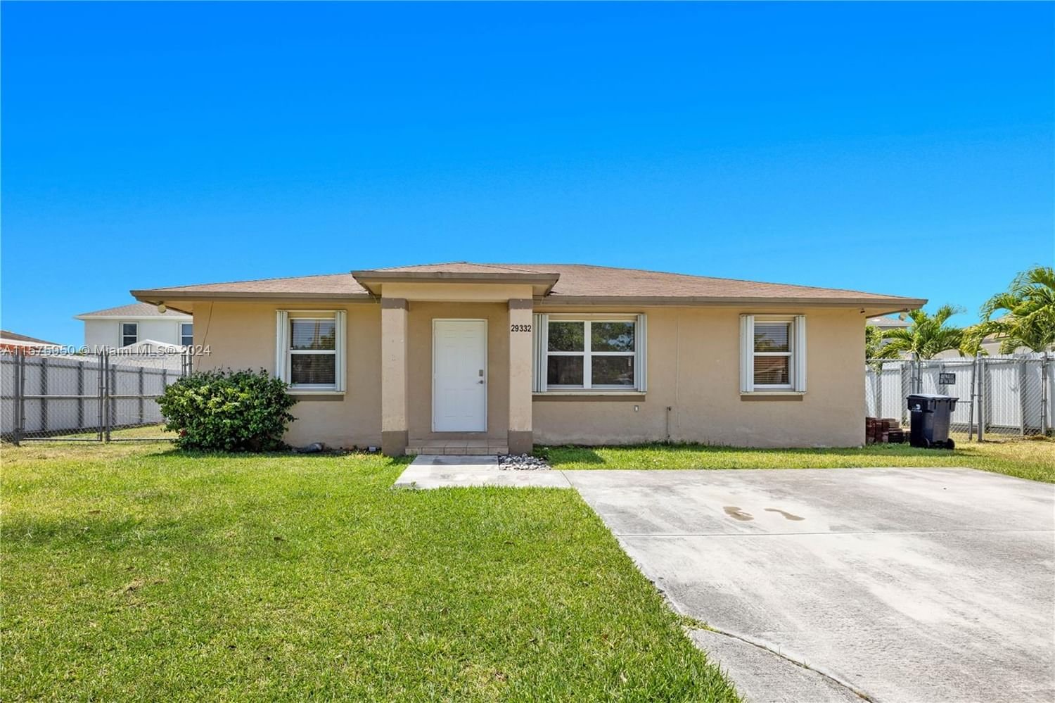 Real estate property located at 29332 143rd Ct, Miami-Dade County, SALMA LAKE PHASE 2, Homestead, FL