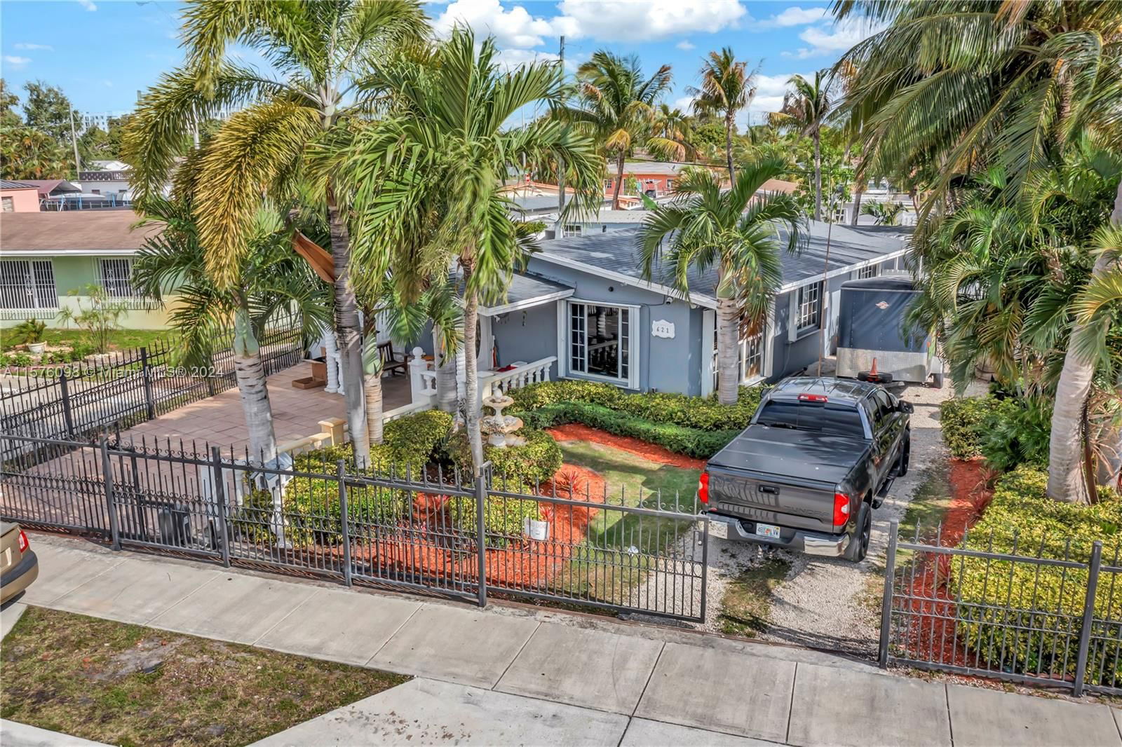 Real estate property located at 621 3rd Pl, Miami-Dade, ESSEX VILLAGE 6TH ADDN, Hialeah, FL