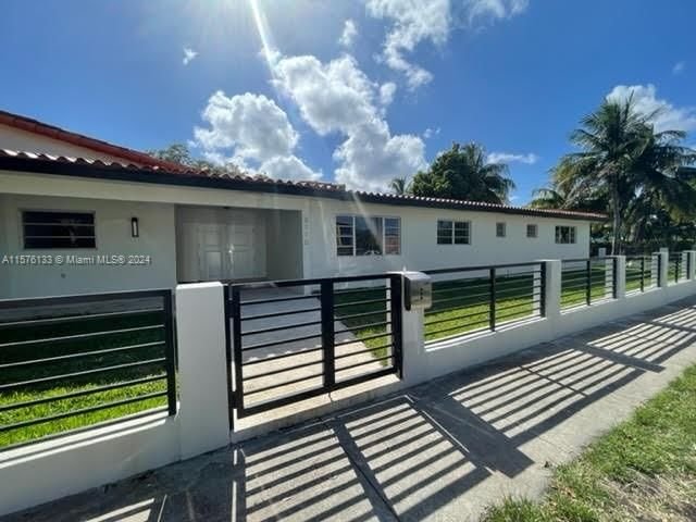 Real estate property located at 2710 31st Ave, Miami-Dade County, SOUTH BAY ESTATES, Miami, FL