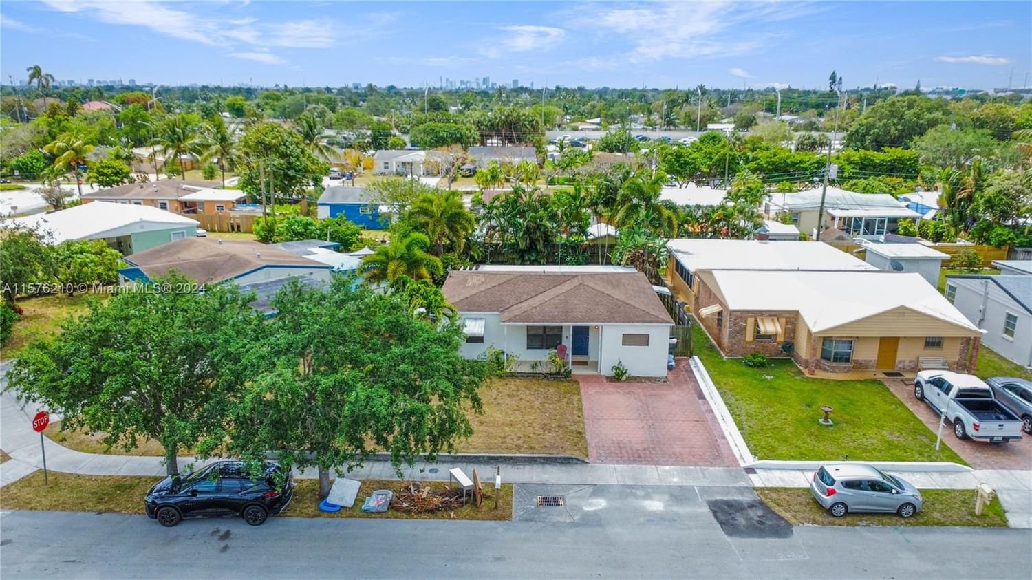 Real estate property located at 110 51st Ct, Broward County, NORTH ANDREWS TERRACE FIR, Oakland Park, FL