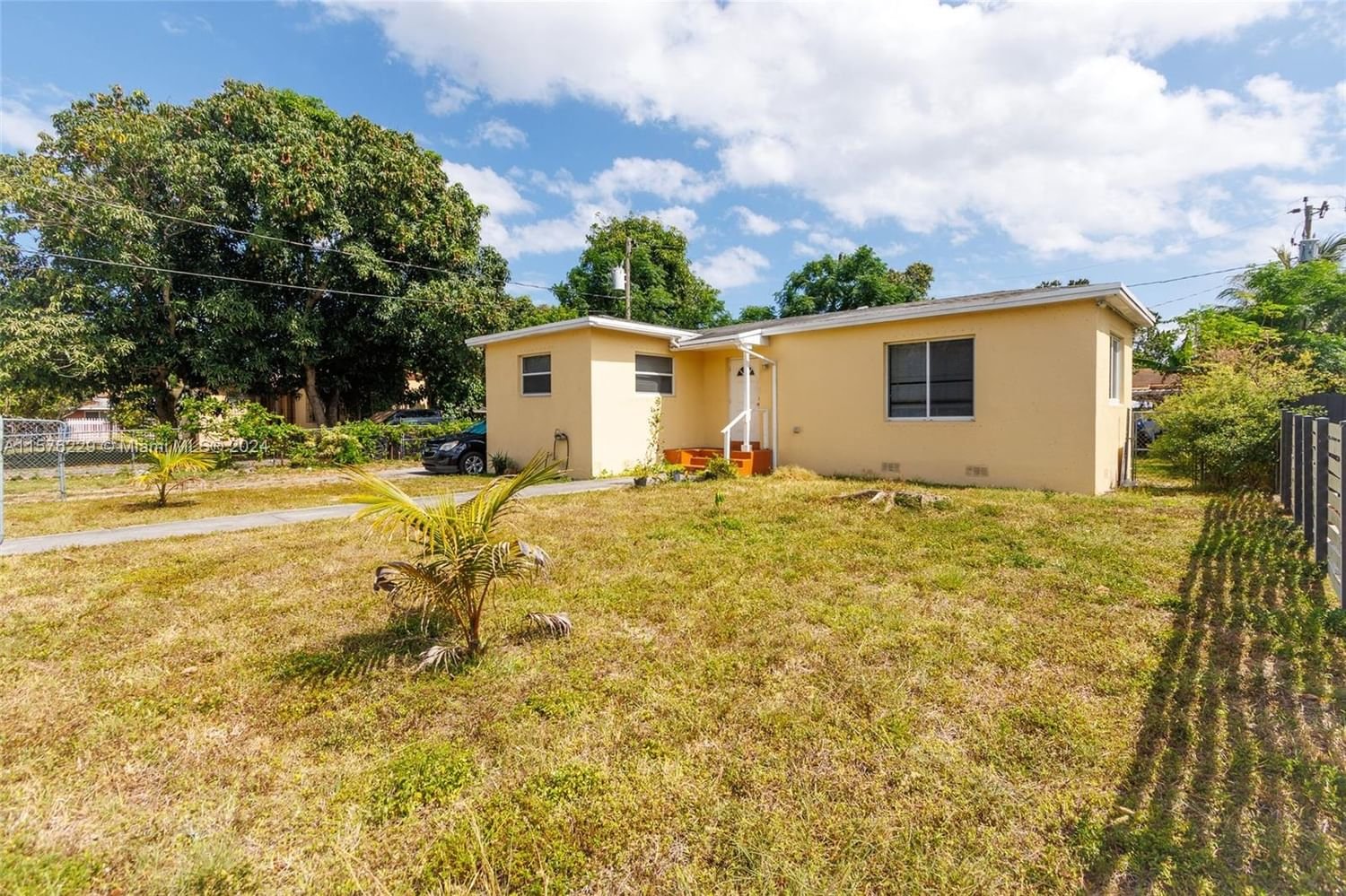 Real estate property located at 1020 116th Ter, Miami-Dade County, GRATIGNY PLATEAU REV, Miami, FL