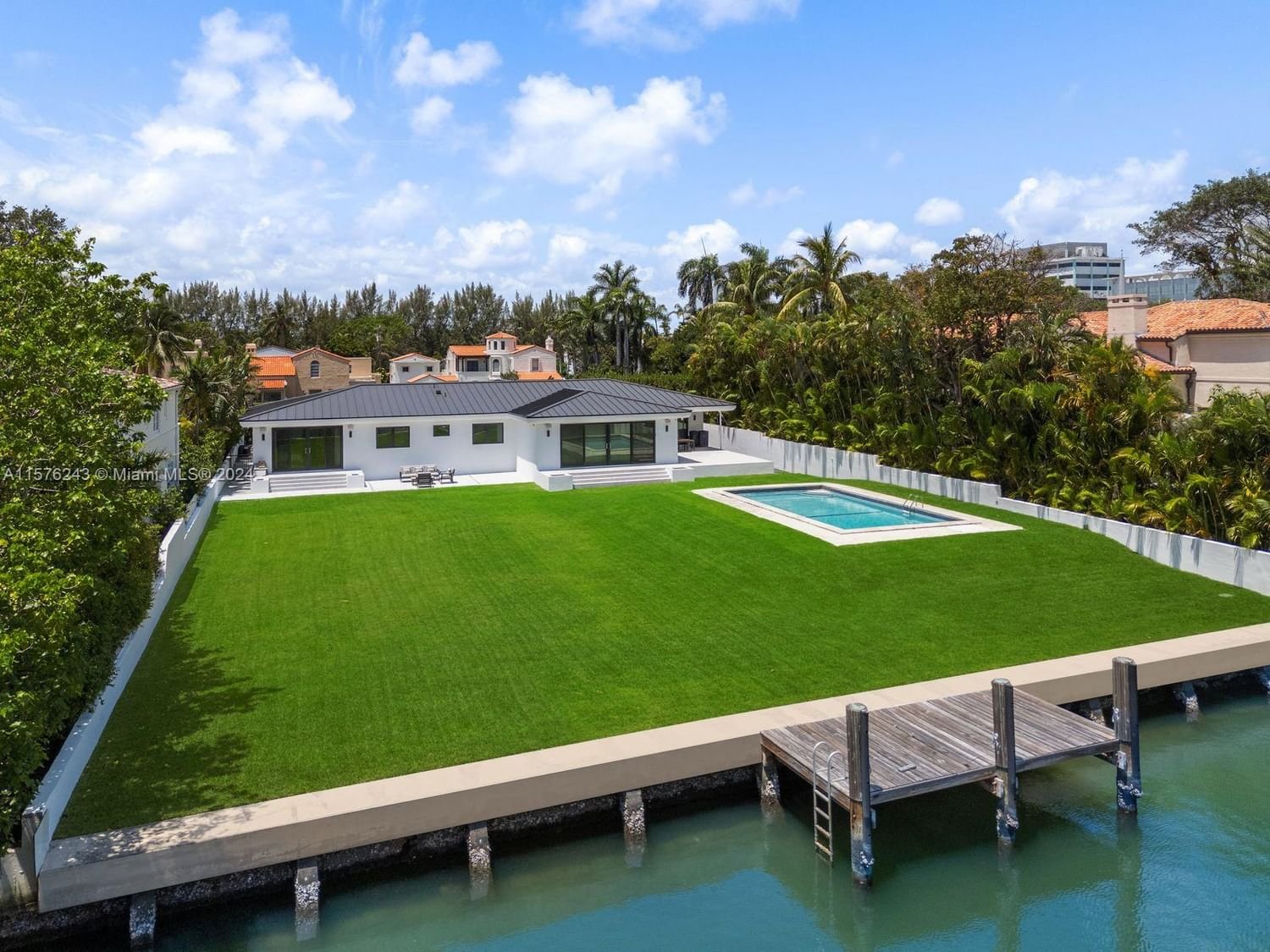 Real estate property located at 3633 Flamingo Dr, Miami-Dade County, FLAMINGO TERRACE SUB, Miami Beach, FL