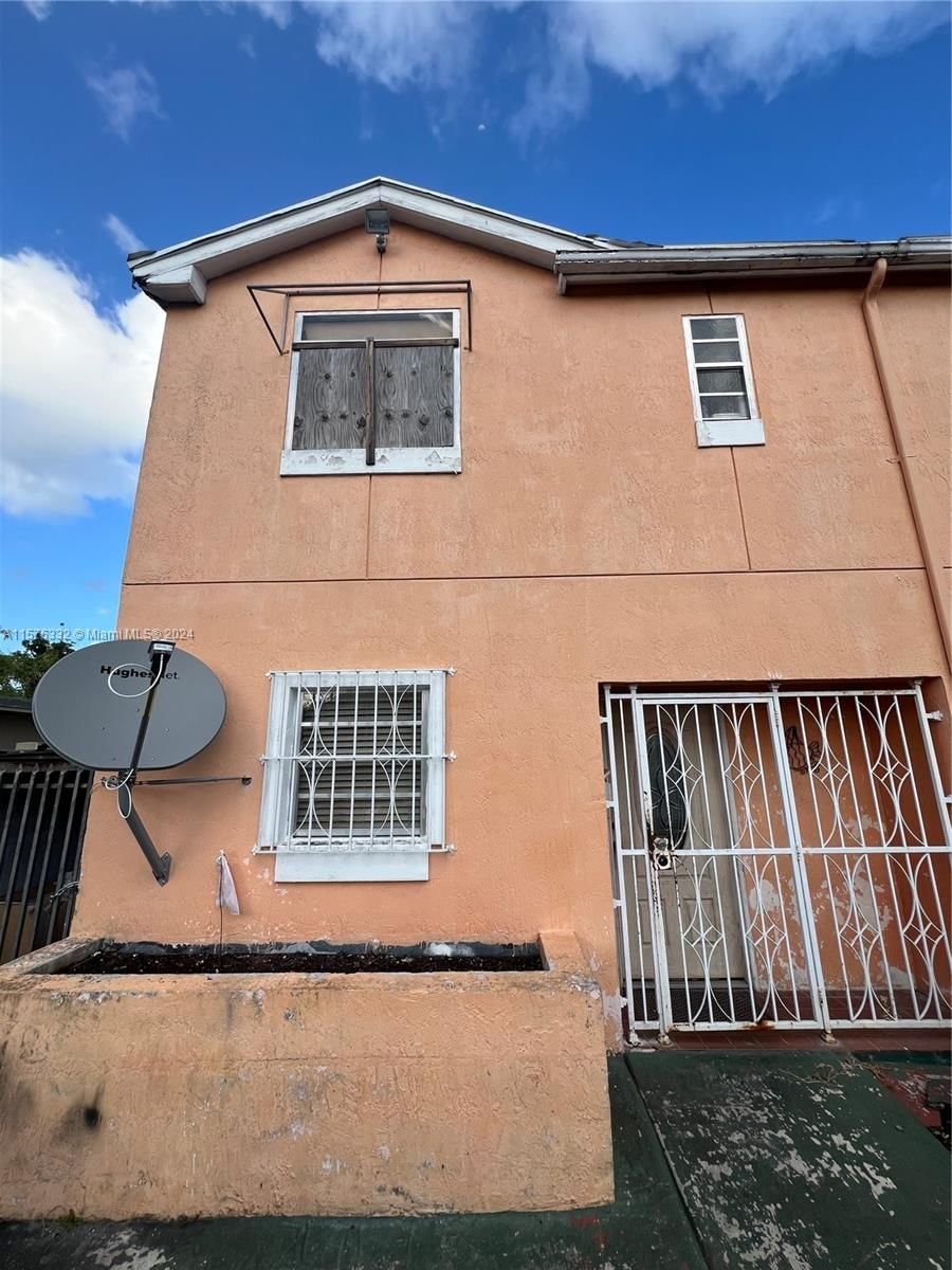 Real estate property located at 999 6th St B-1, Miami-Dade County, LAWRENCE ESTATE EAST ADDN, Miami, FL