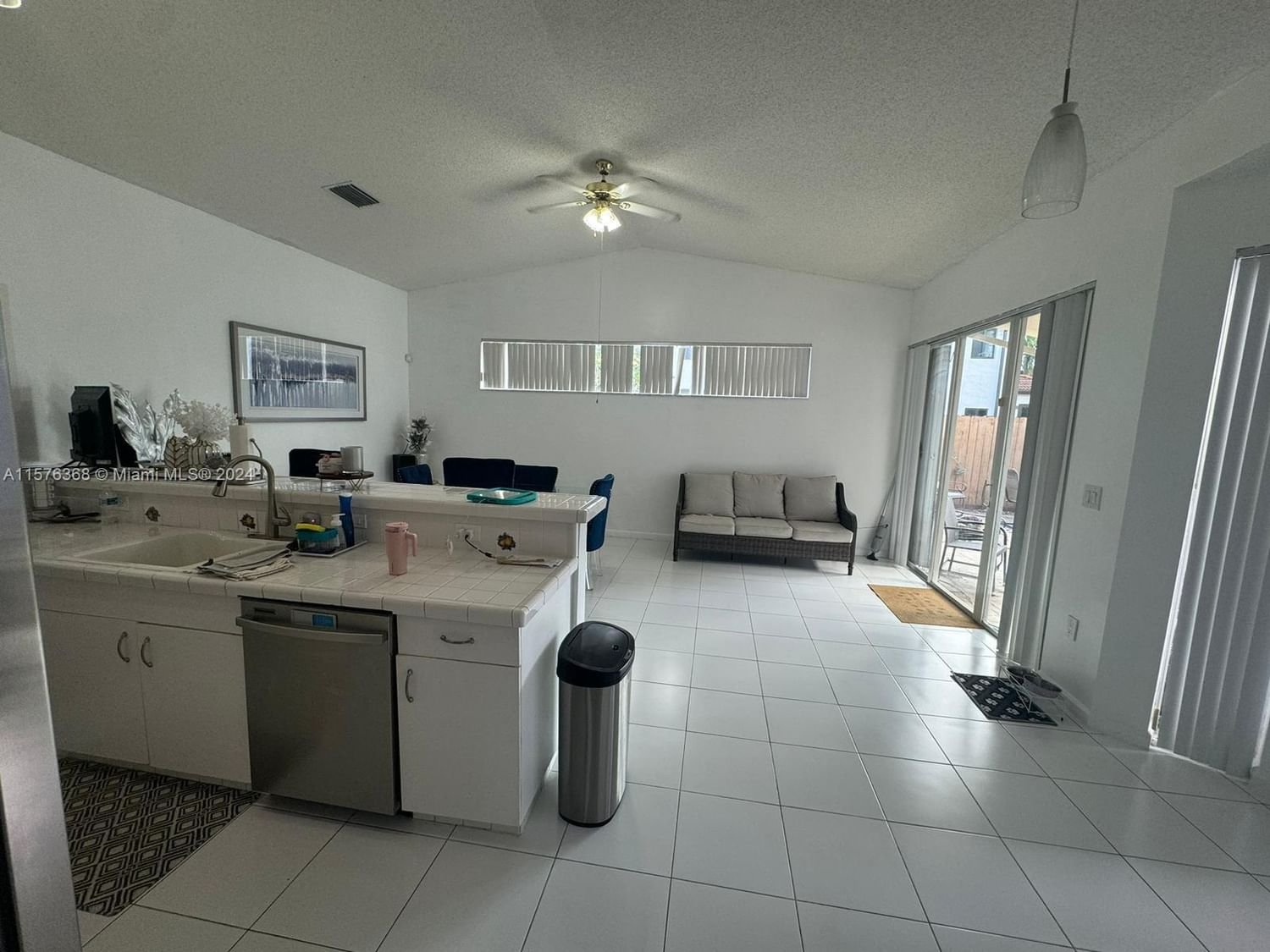 Real estate property located at 15558 112th Dr, Miami-Dade County, SUNFLOWER AT THE HAMMOCKS, Miami, FL