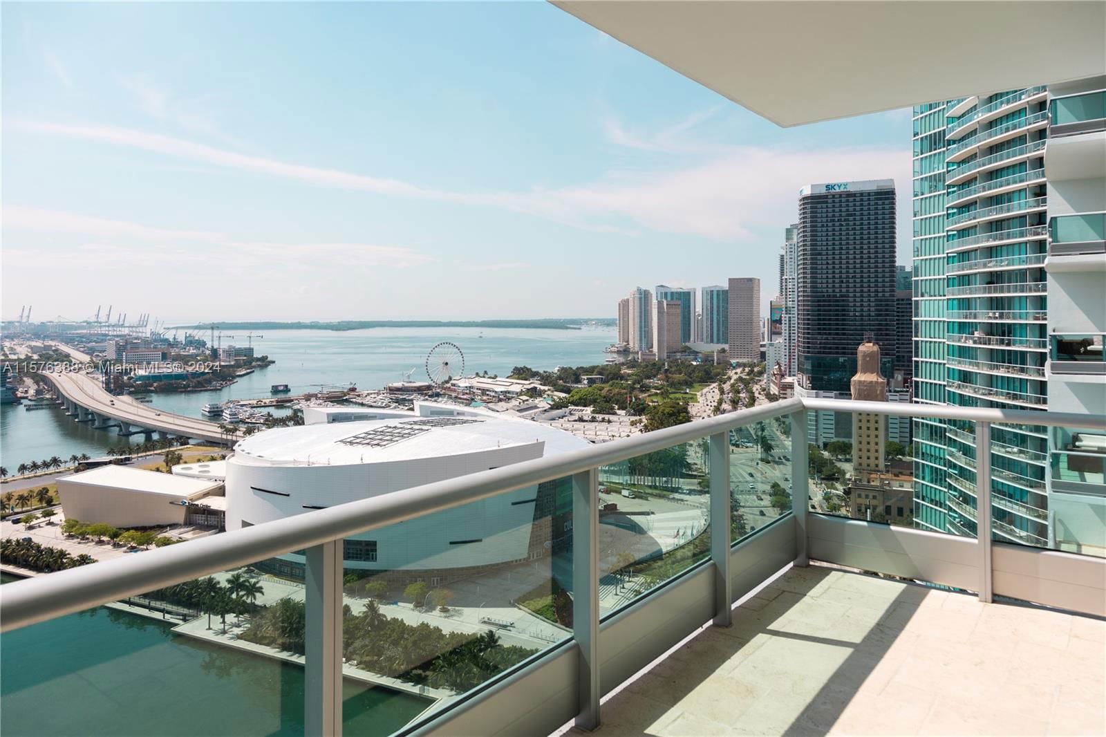 Real estate property located at 900 Biscayne Blvd #3204, Miami-Dade, 900 BISCAYNE BAY CONDO, Miami, FL