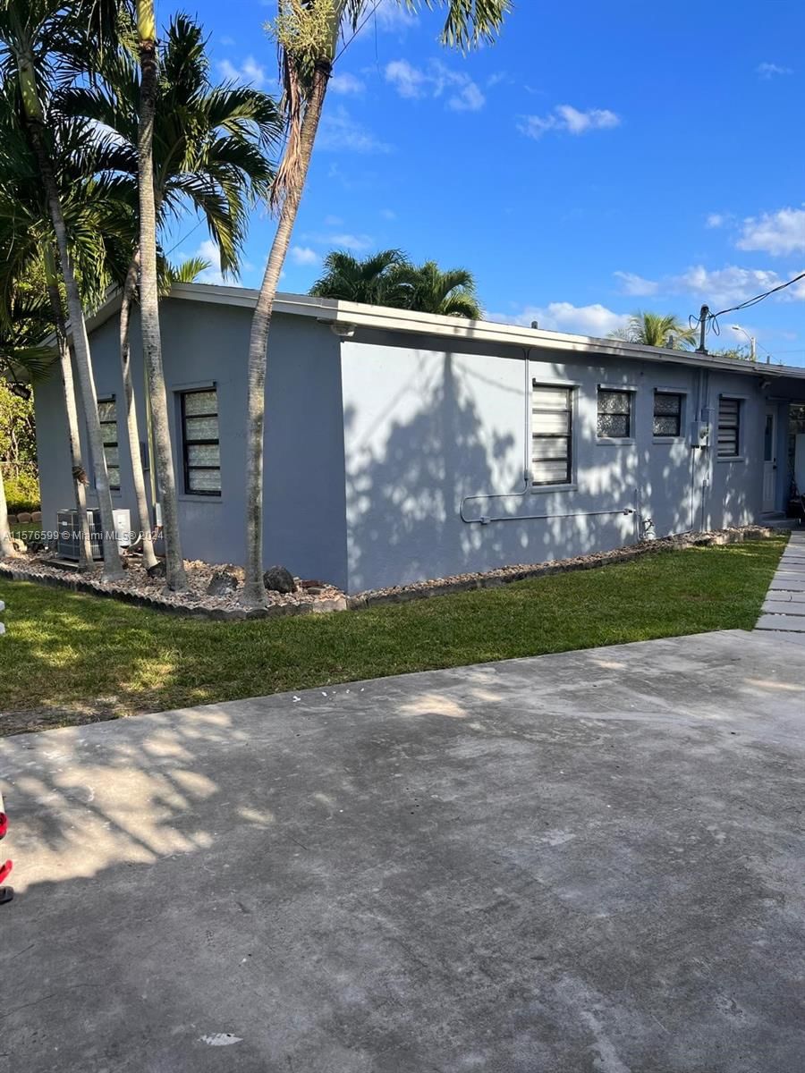 Real estate property located at 9771 Bahama Dr, Miami-Dade County, CUTLER RIDGE SEC 5, Cutler Bay, FL