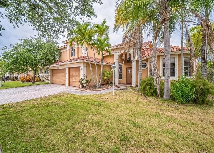 Real estate property located at 13853 21st St, Broward, PEMBROKE FALLS-PHASE 4A, Pembroke Pines, FL