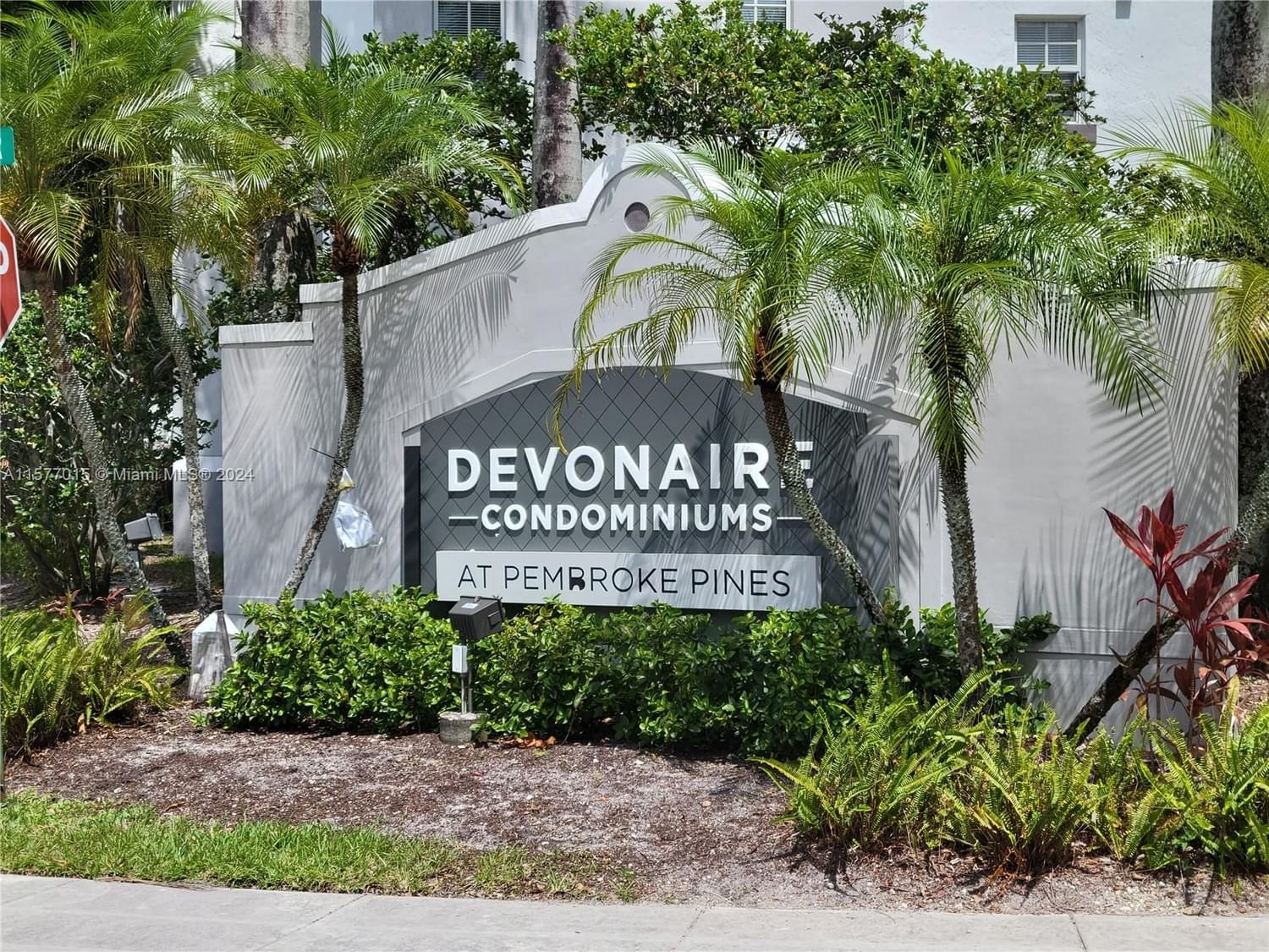 Real estate property located at 655 111th Way #101, Broward County, DEVONAIRE CONDO AT PEMBRO, Pembroke Pines, FL
