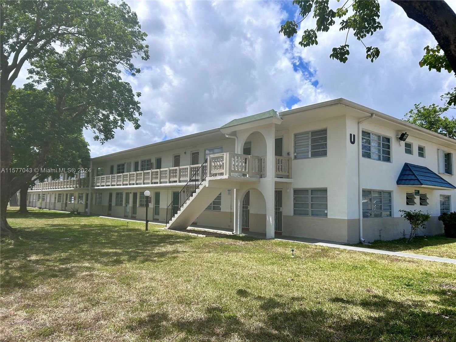 Real estate property located at 20230 2nd Ave U8, Miami-Dade County, RO-MONT SOUTH GREEN CONDO, Miami Gardens, FL