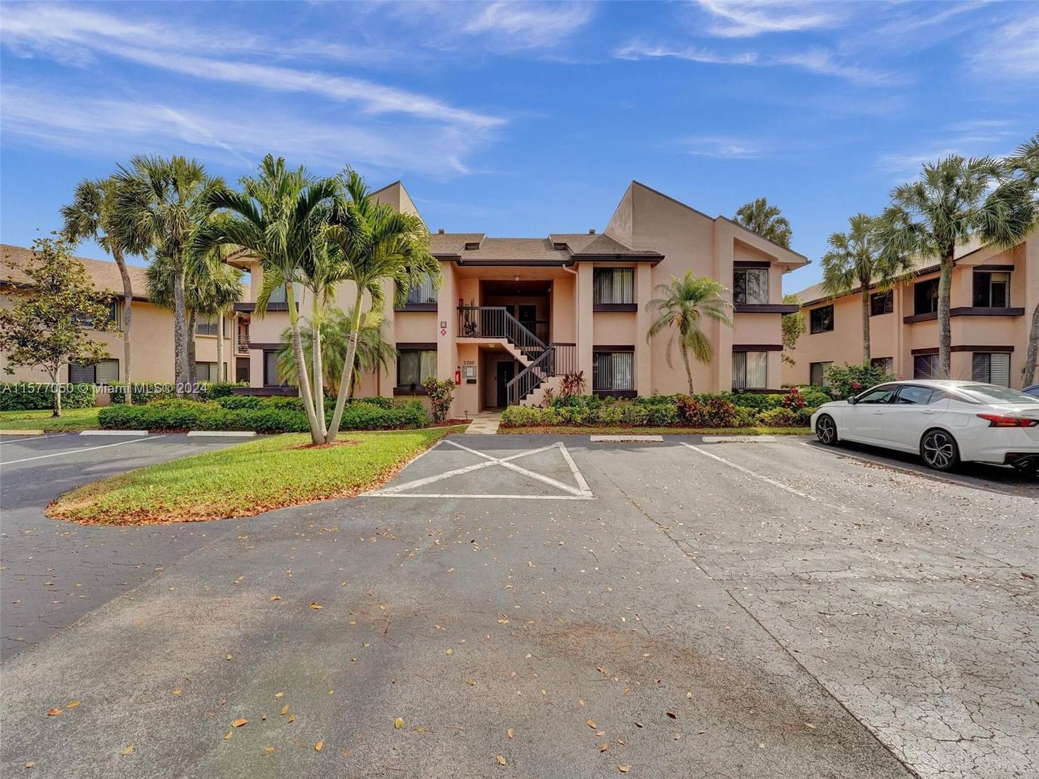 Real estate property located at 2200 92nd Ter #2804, Broward, GARDENS 3 CONDO, Davie, FL