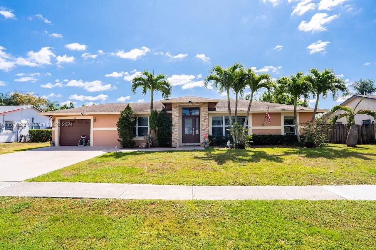 Real estate property located at 147 Dove Cir, Palm Beach County, WILLOWS THE FIRST ADD, Royal Palm Beach, FL