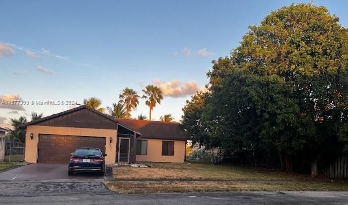 Real estate property located at 4650 99th Ave, Broward County, SPRINGTREE LAKES, Sunrise, FL