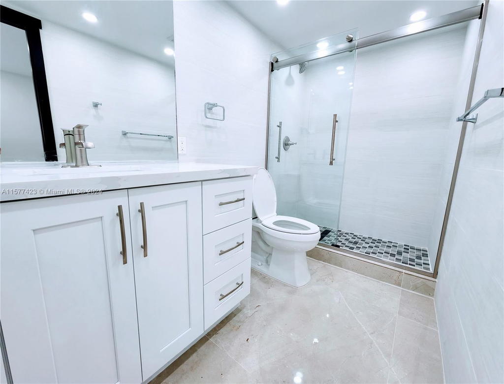 Real estate property located at 11930 19th Dr #3, Miami-dade, Sans Souci Condo, North Miami, FL