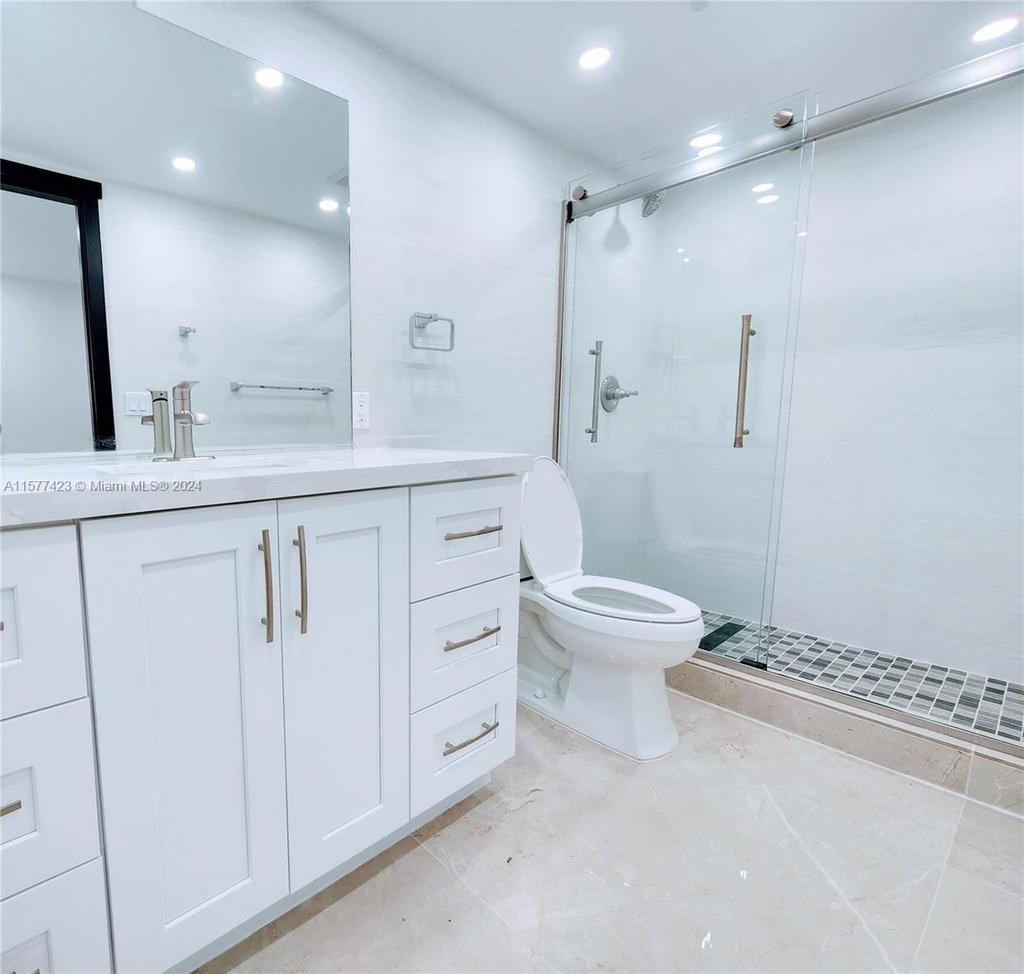 Real estate property located at 11930 19th Dr #3, Miami-dade, Sans Souci Condo, North Miami, FL