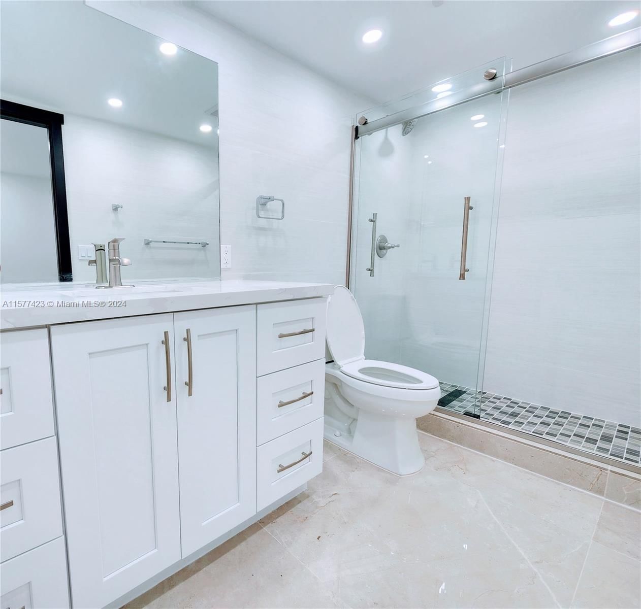 Real estate property located at 11930 19th Dr #3, Miami-dade, Sans Souci Condo, North Miami, FL