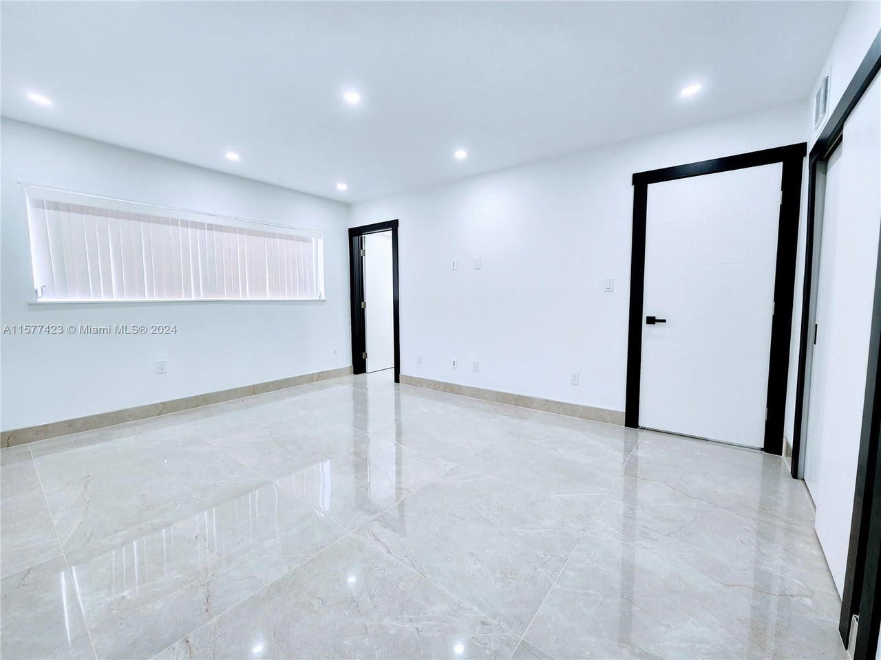 Real estate property located at 11930 19th Dr #3, Miami-dade, Sans Souci Condo, North Miami, FL