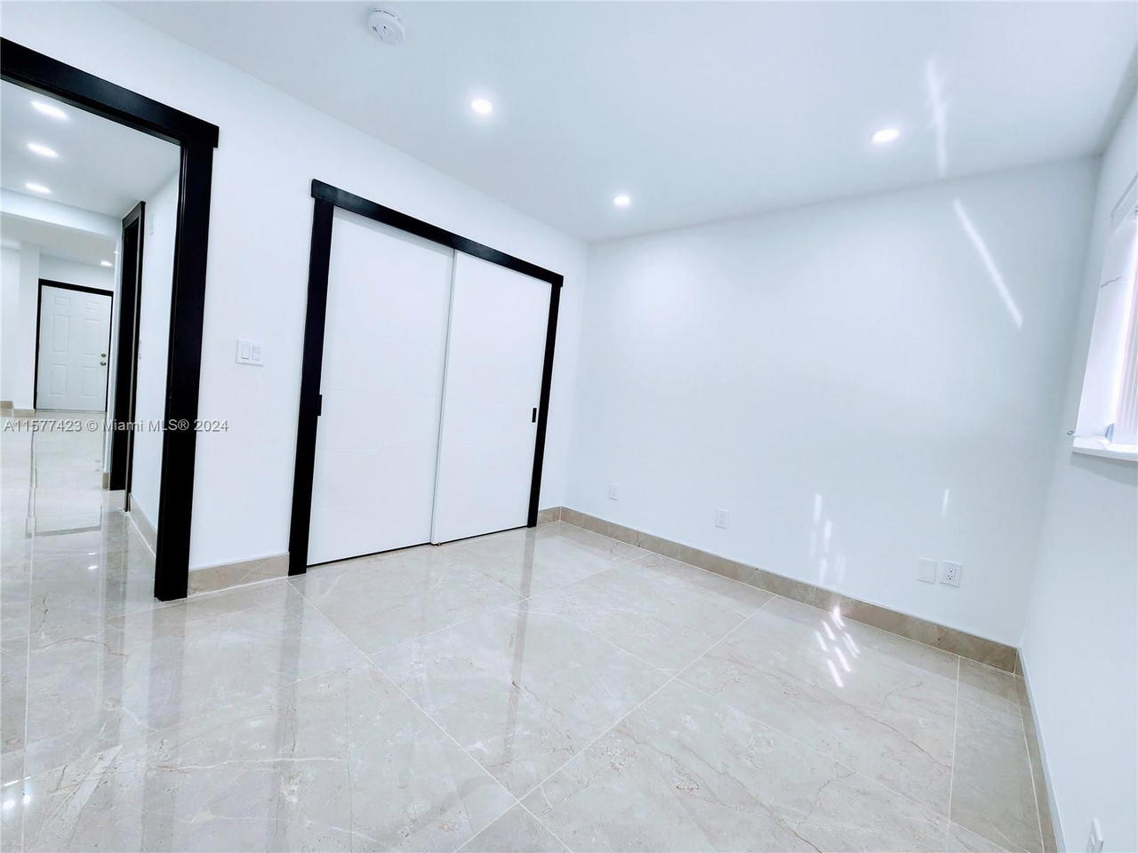 Real estate property located at 11930 19th Dr #3, Miami-dade, Sans Souci Condo, North Miami, FL
