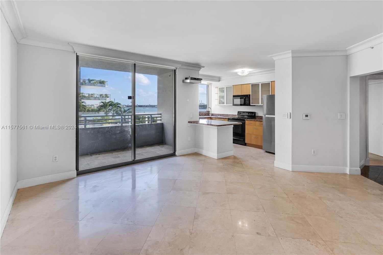 Real estate property located at 1330 West Ave #504, Miami-Dade County, THE WAVERLY AT SOUTH BEAC, Miami Beach, FL
