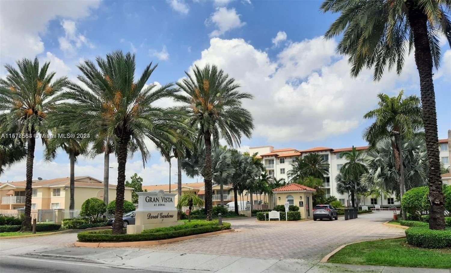 Real estate property located at 4550 79th Ave #2D, Miami-Dade County, DORAL GARDENS CONDO, Doral, FL
