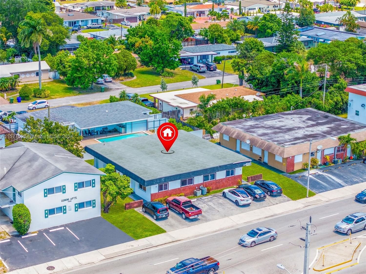 Real estate property located at 7031 Pembroke Rd, Broward County, PEMBROKE PINES NO 3, Pembroke Pines, FL
