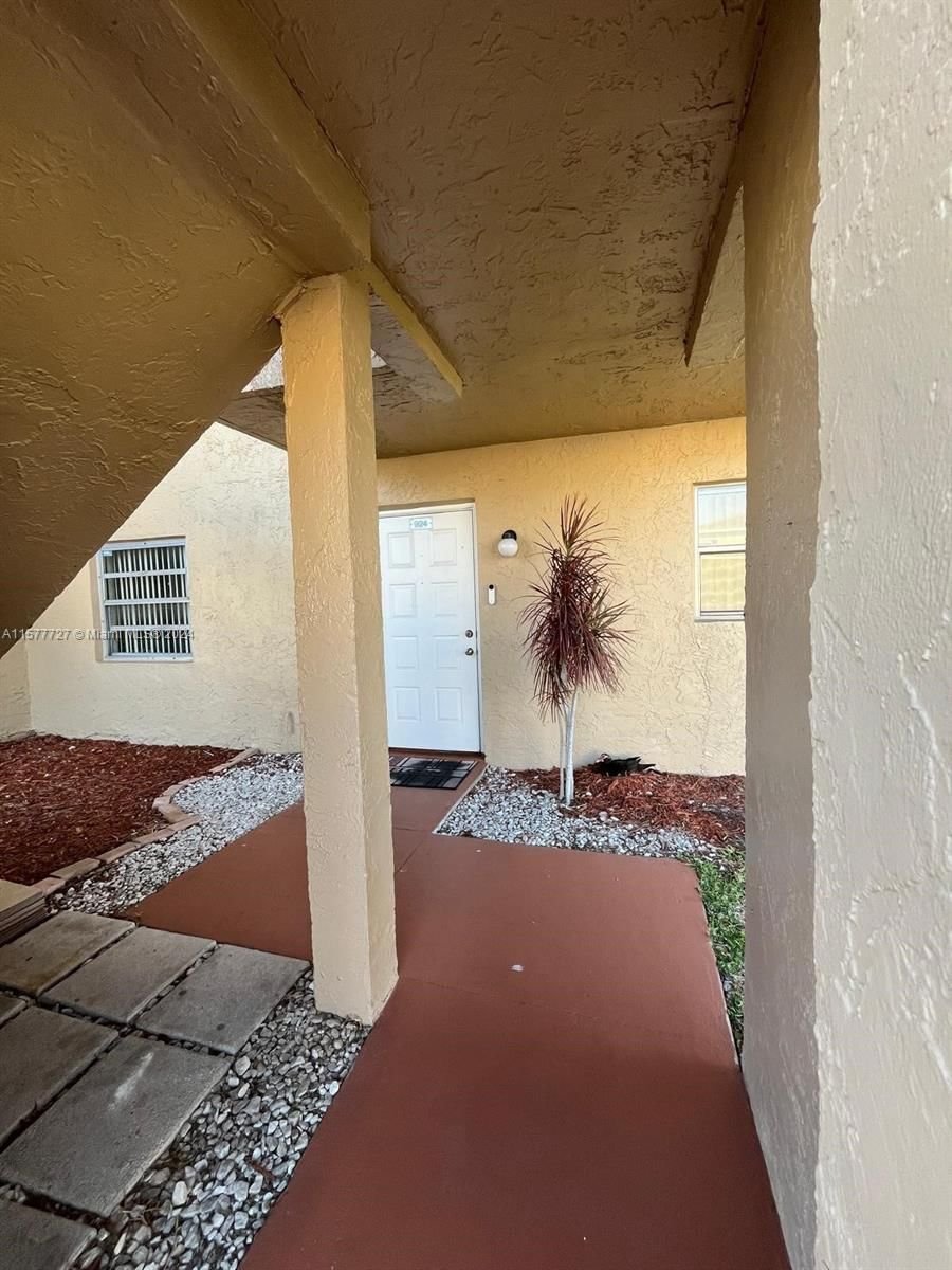 Real estate property located at 924 Twin Lakes Dr #8-G, Broward County, LAKEWOOD VILLAGE, Coral Springs, FL