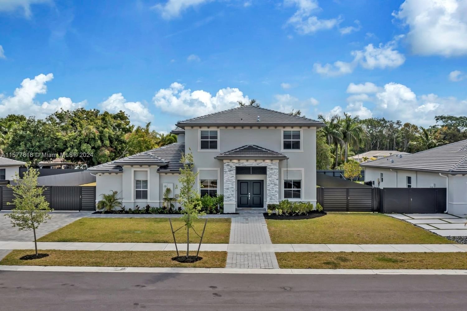Real estate property located at 19025 133rd Ave, Miami-Dade County, VALENCIA ACRES, Miami, FL