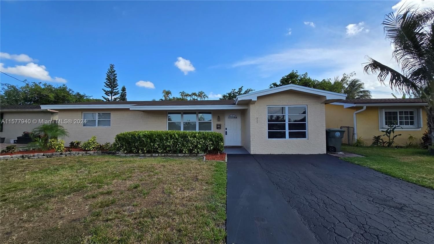 Real estate property located at 7910 14th St, Broward County, BOULEVARD HEIGHTS SEC 8, Pembroke Pines, FL
