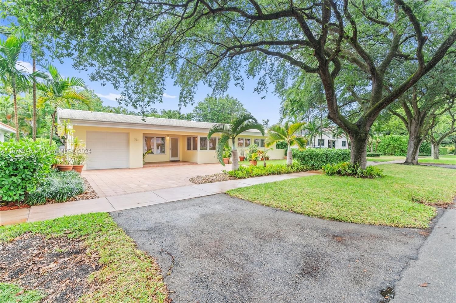 Real estate property located at 721 Sistina Ave, Miami-Dade County, CG RIVIERA SEC 3 REV, Coral Gables, FL