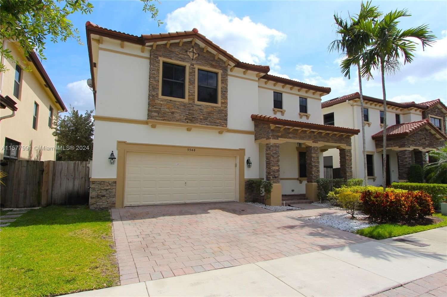 Real estate property located at 9948 87th Ter, Miami-Dade County, DORAL BREEZE, Doral, FL
