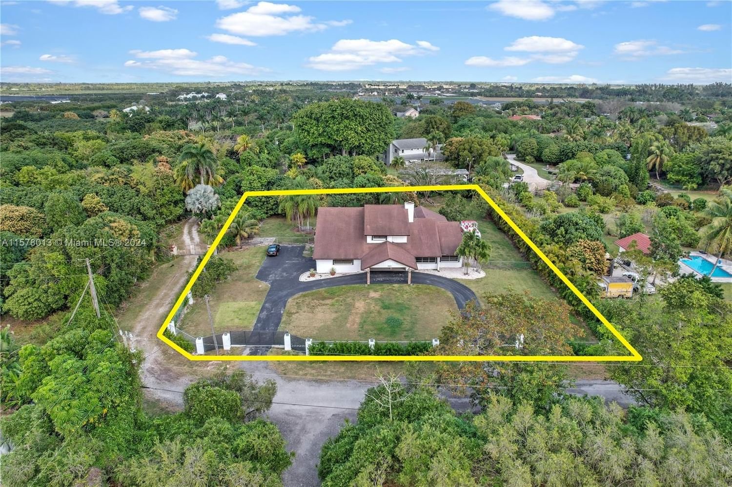 Real estate property located at 19891 244th St, Miami-Dade County, REDLAND .77 AC 4/3 HOME, Homestead, FL