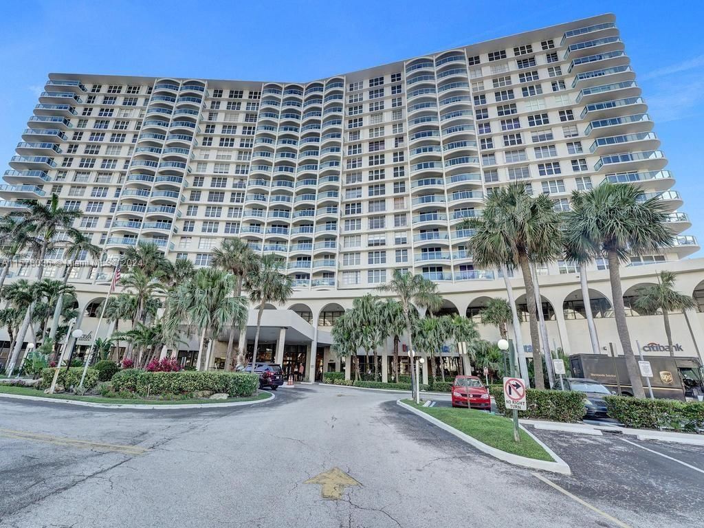 Real estate property located at 3800 Ocean Dr #407, Broward, HALLMARK OF HOLLYWOOD CON, Hollywood, FL