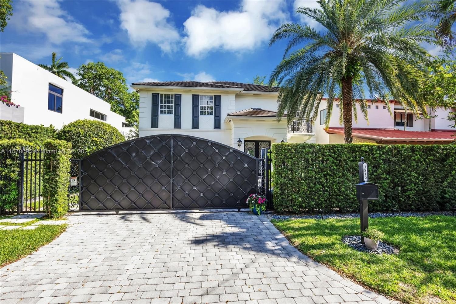 Real estate property located at 3810 Loquat Ave, Miami-Dade County, DOUGLAS CIRCLE, Coconut Grove, FL