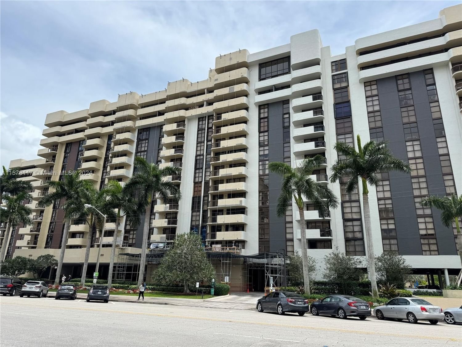 Real estate property located at 600 Biltmore Way #908, Miami-Dade County, BILTMORE II CONDO, Coral Gables, FL